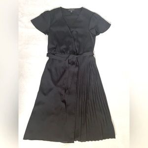 Banana Republic Dress - Black